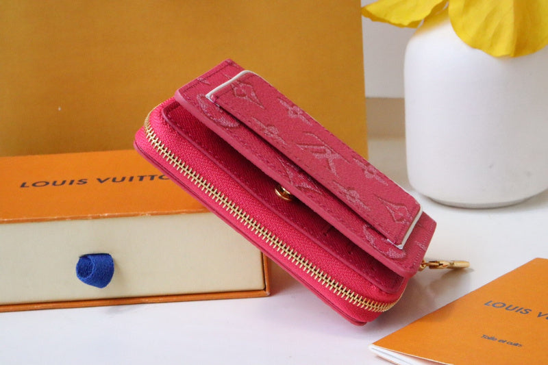 COZY - LOV Wallets - 479