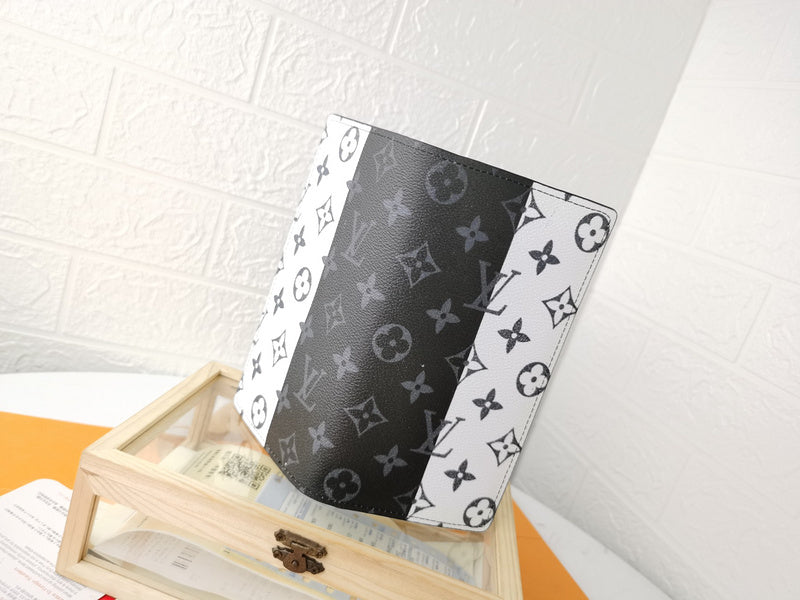 COZY BAGS - LOV Wallets - 784