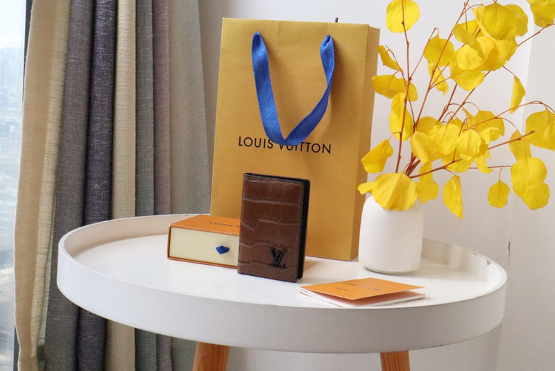 COZY - LOV Wallets - 490