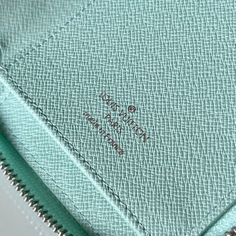 COZY - LOV Wallets - 074