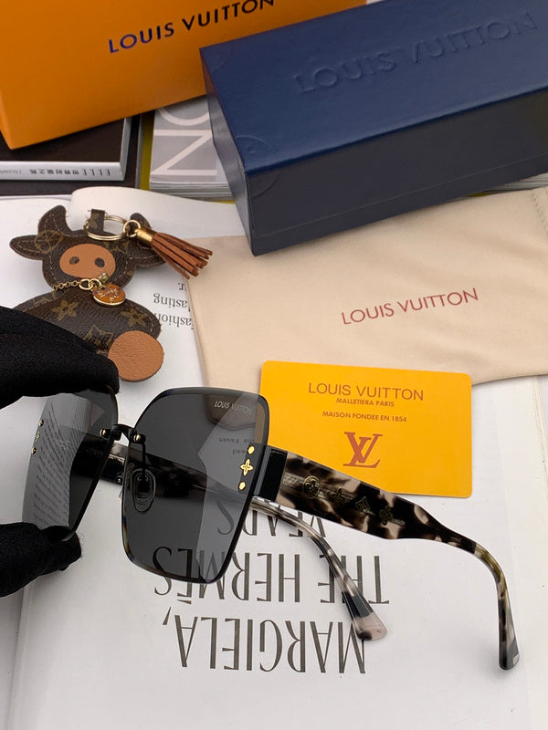 COZY BAGS - LOV Sunglasses - 023