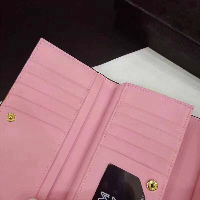 JB - MQM Wallets - 074