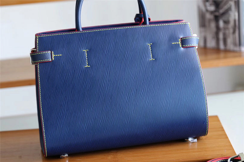 COZY - LOV Lady Bags - 1975