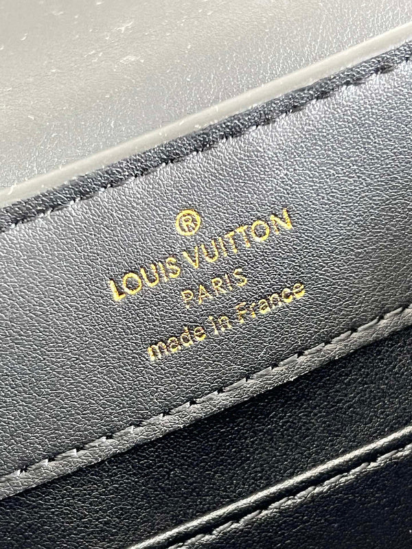 COZY - LV Bags - 1968