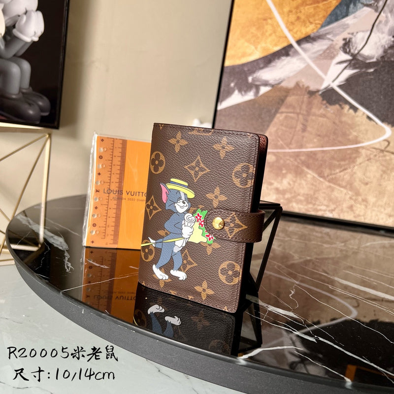 COZY - LOV Wallets - 428