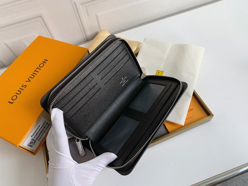 COZY BAGS - LOV Wallets - 685
