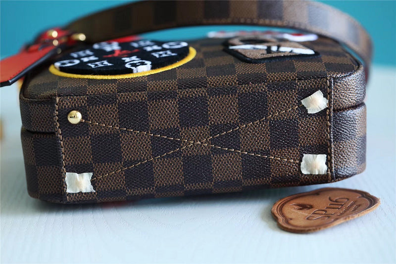 COZY - LOV Lady Bags - 1973