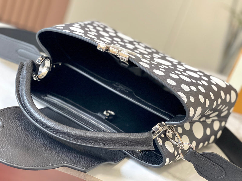 COZY BAGS - GUKI Women Bags - 1587