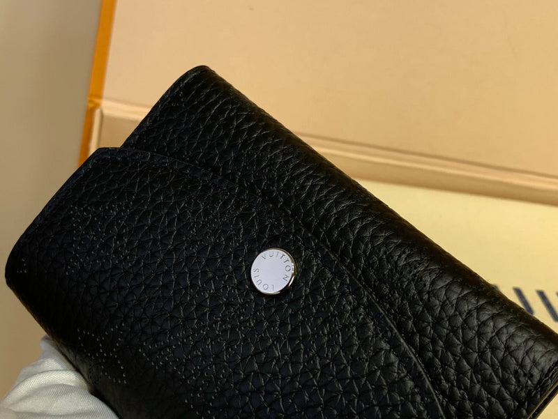 COZY - LOV Wallets - 379