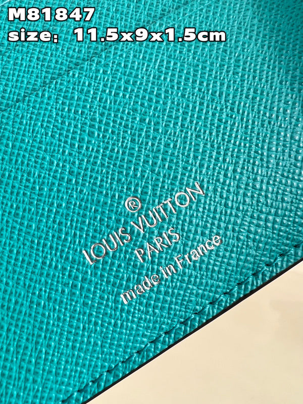 COZY - LOV Wallets - 384