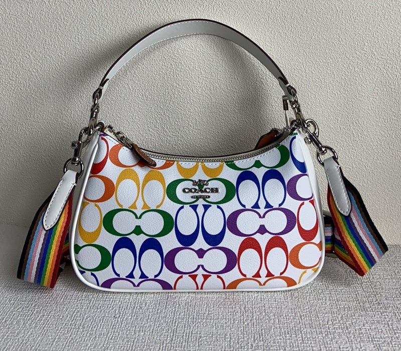 COZY - CAH Bags - 219