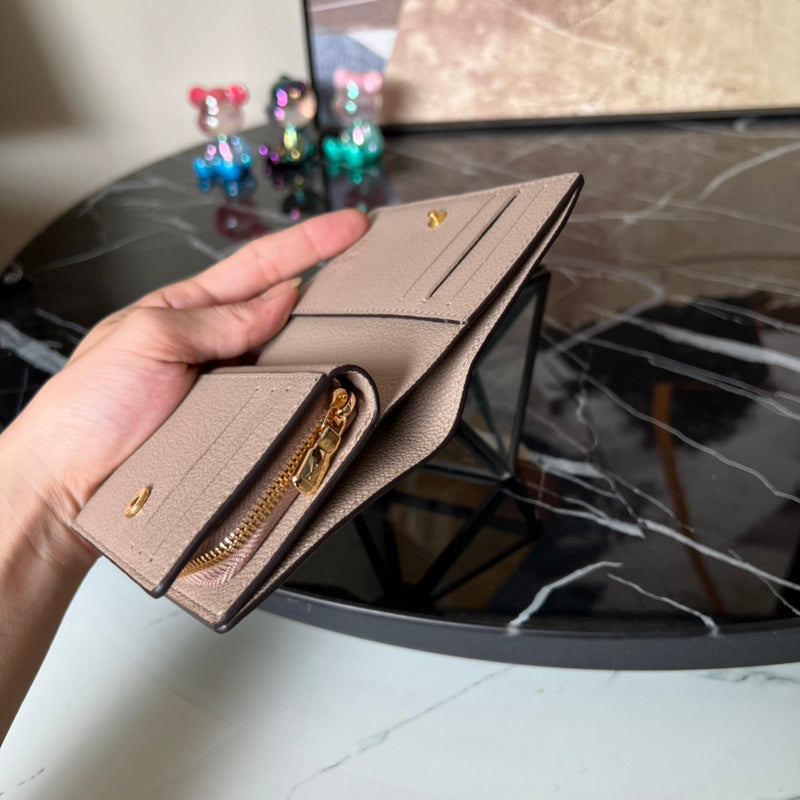 COZY - LOV Wallets - 425