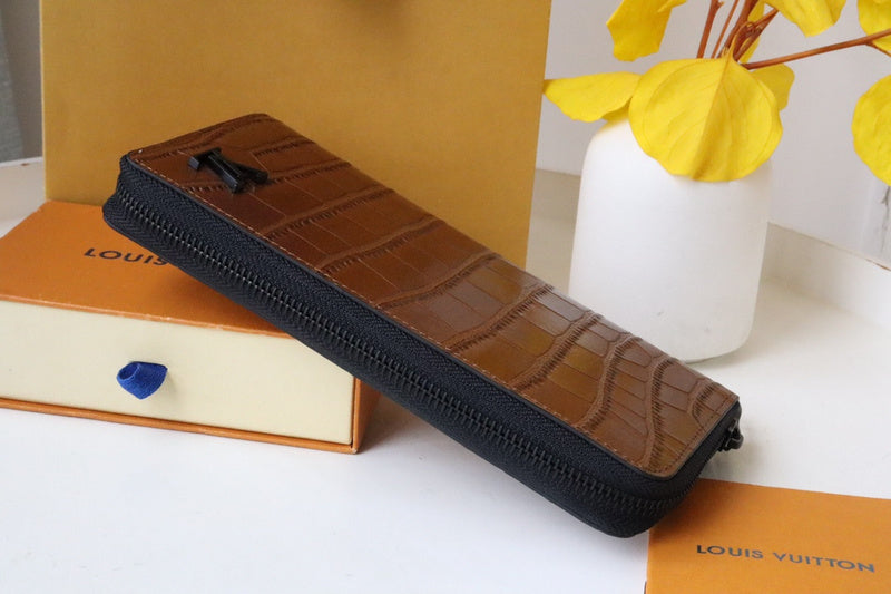 COZY - LOV Wallets - 497