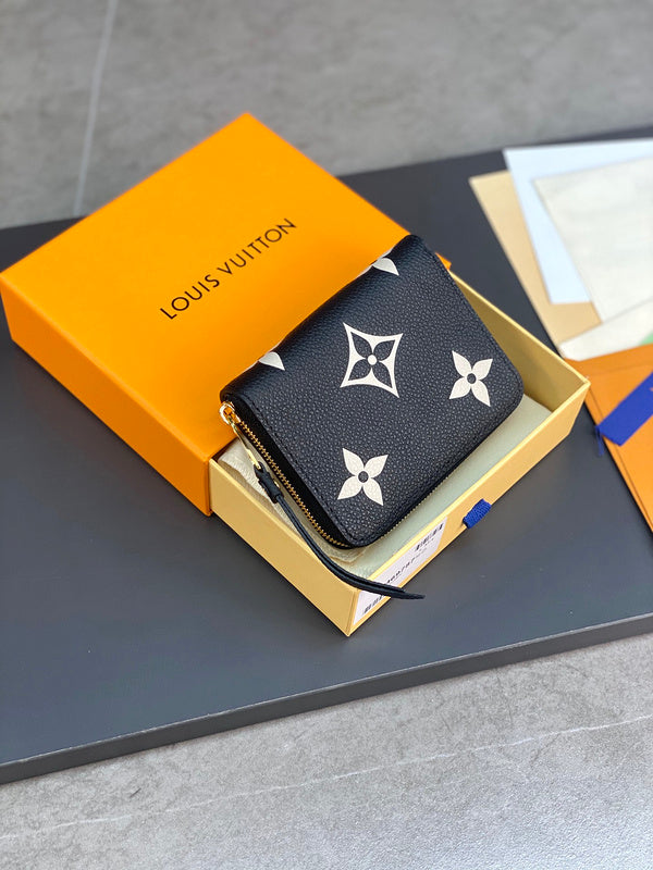 COZY - LOV Wallets - 017