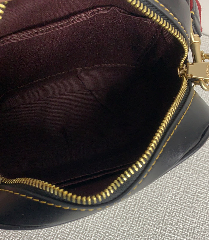 COZY - CAH Bags - 495