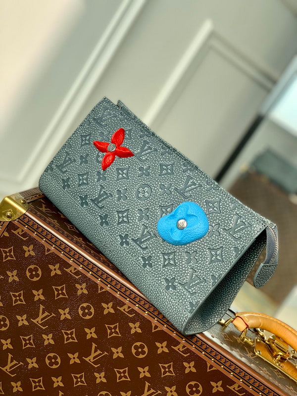 COZY - LOV Wallets - 477