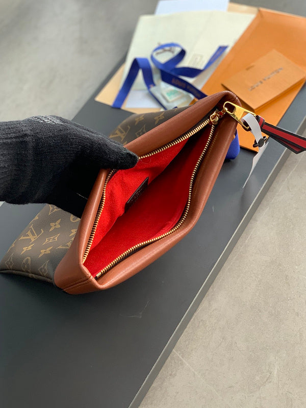 COZY - LOV Wallets - 313