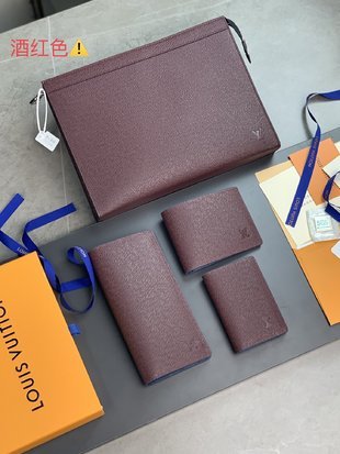COZY - LOV Wallets - 439