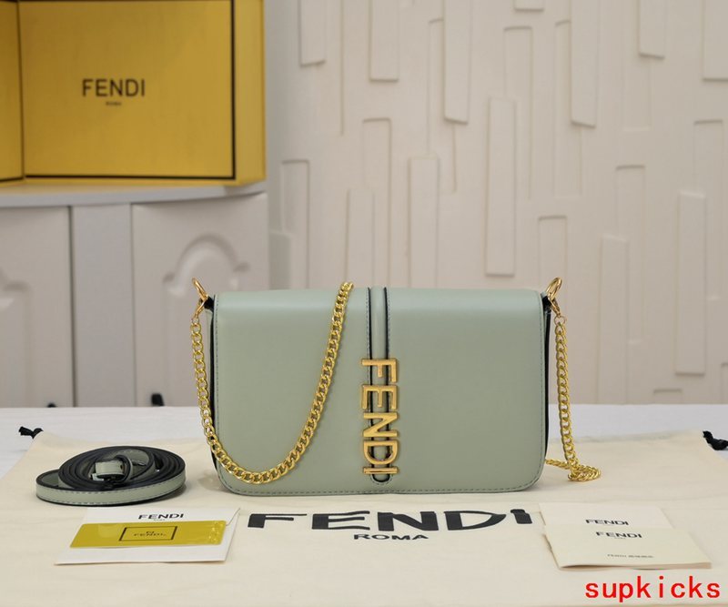 COZY BAGS - Mix Wallets - 540