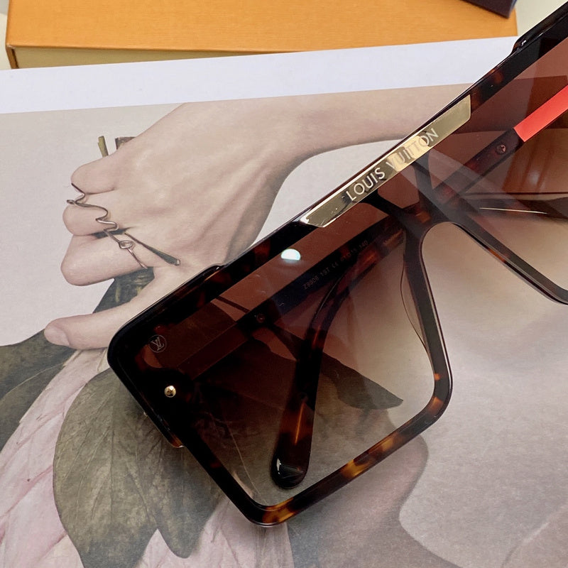JB - LOV Sunglasses - 103