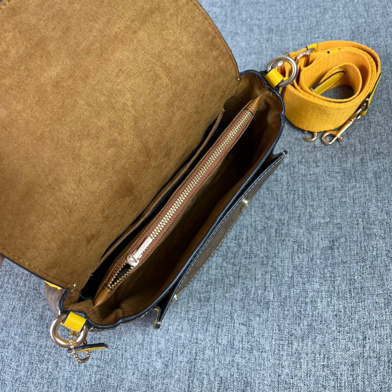 COZY - CAH Bags - 502