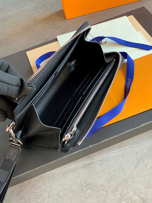 COZY - LOV Wallets - 489