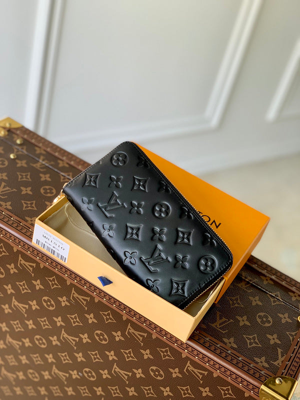 COZY - LOV Wallets - 336