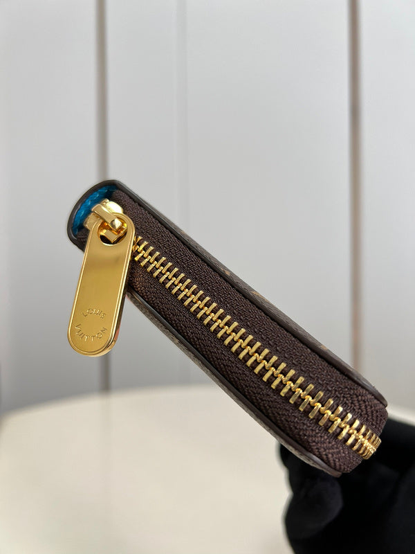 COZY - LOV Wallets - 434