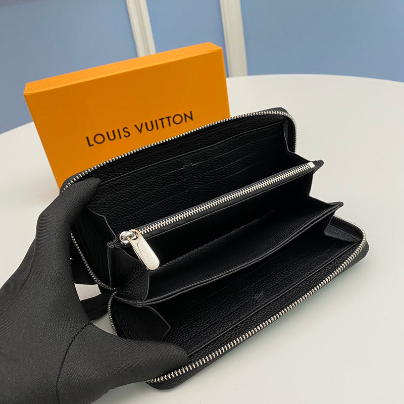 COZY - LOV Wallets - 515