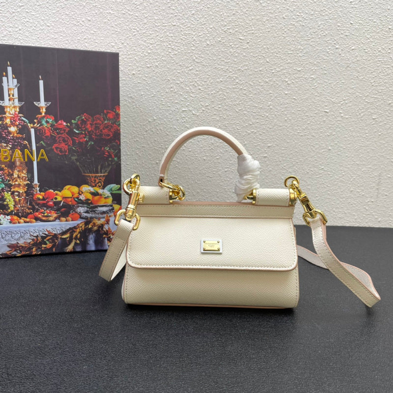 COZY - DAG Bags - 108