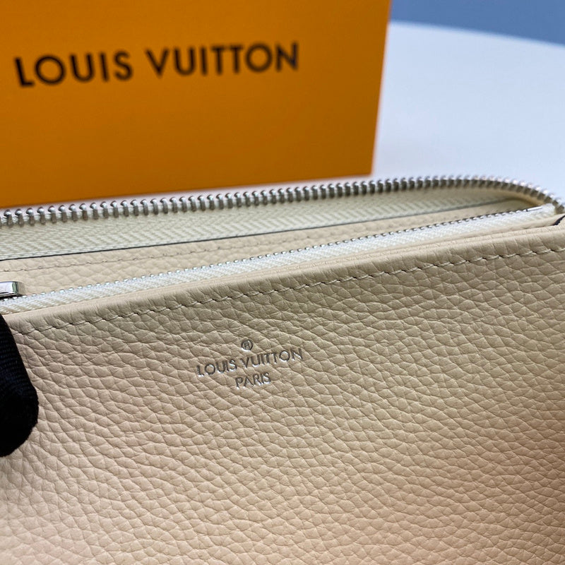 COZY - LOV Wallets - 516