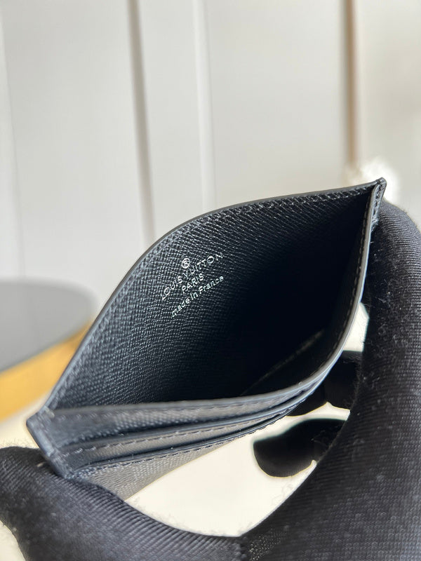 COZY - LOV Wallets - 472