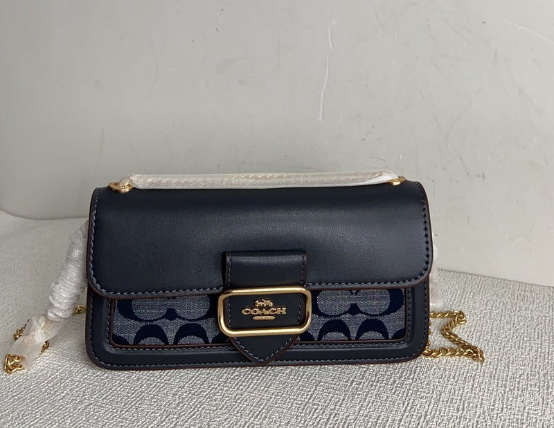 COZY - CAH Bags - 423