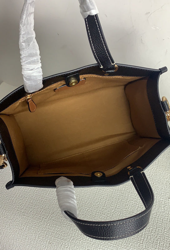 COZY - CAH Bags - 402