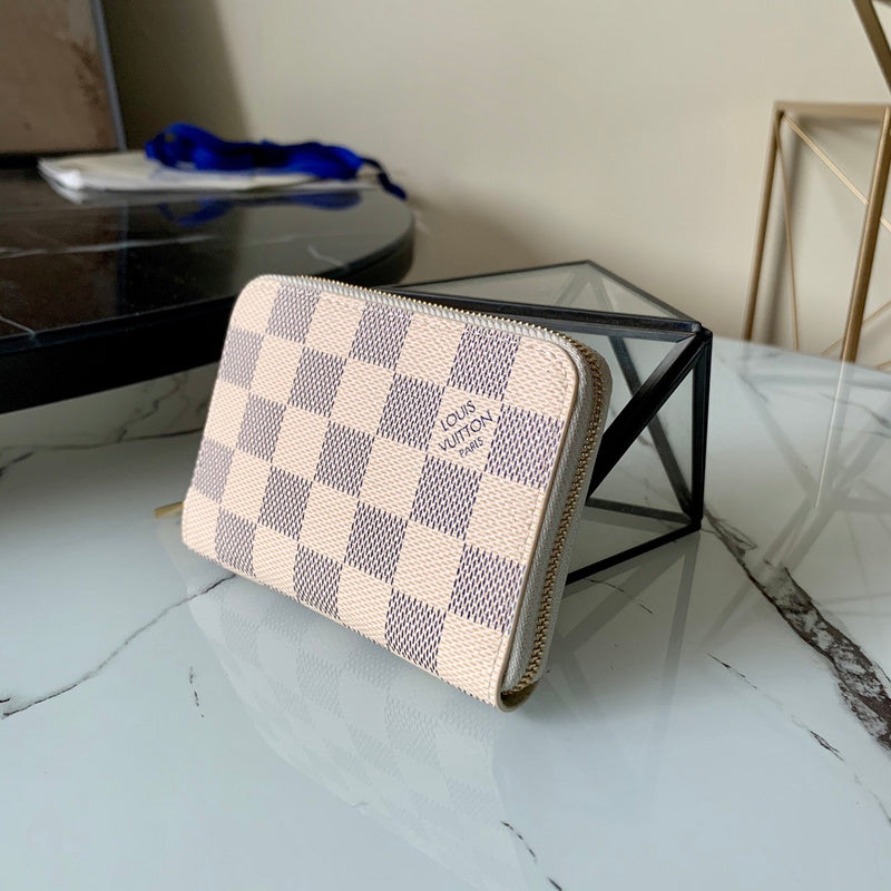 COZY - LOV Wallets - 325