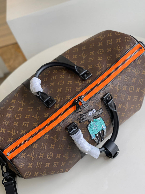 JB - LOV Travel Bags - 125