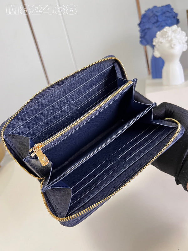 COZY - LOV Wallets - 063