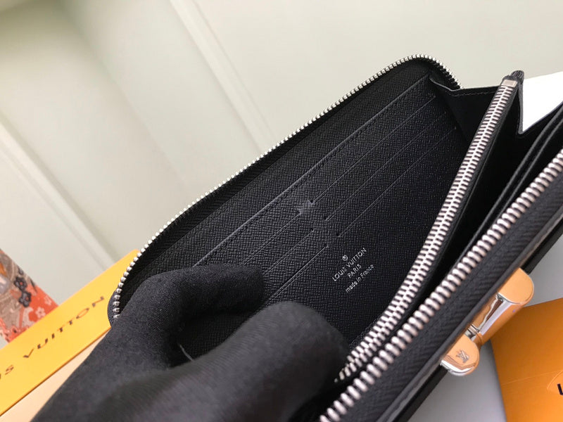COZY - LOV Wallets - 397