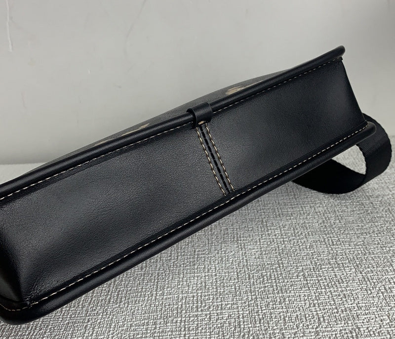COZY - CAH Bags - 578