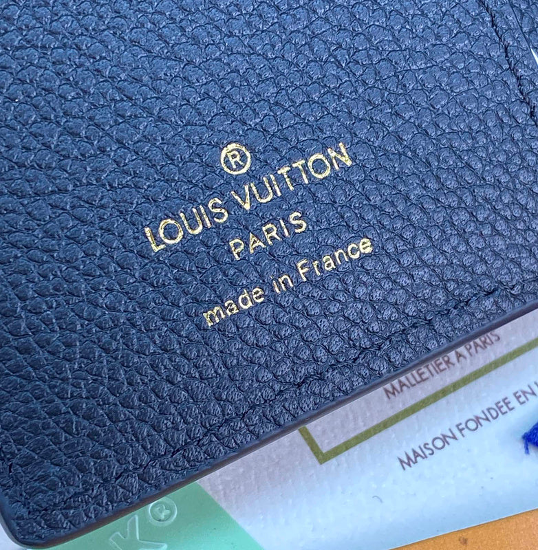 COZY - LOV Wallets - 026