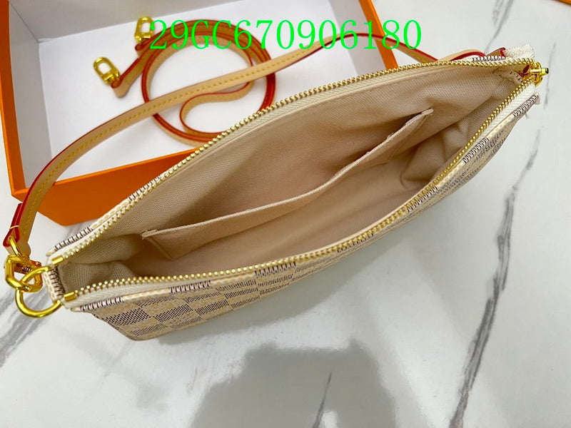 COZY BAGS - LOV Wallet - 694