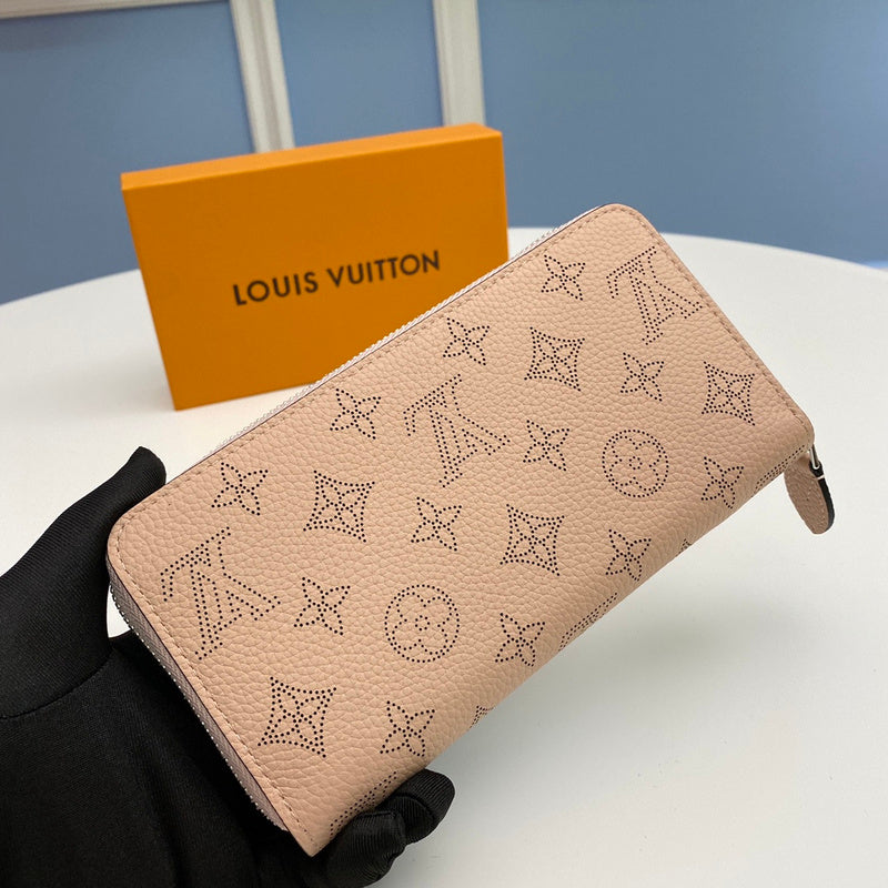 COZY - LOV Wallets - 514