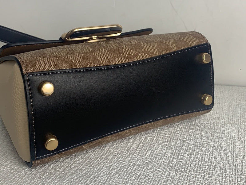 COZY - CAH Bags - 517