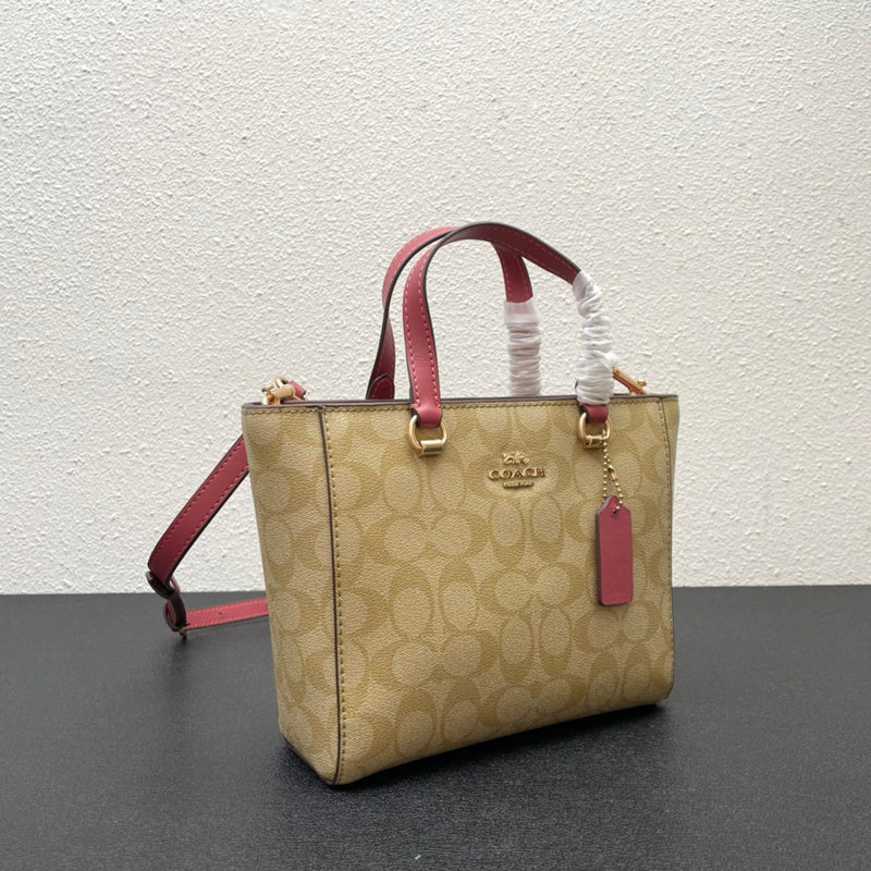 COZY - CAH Bags - 551