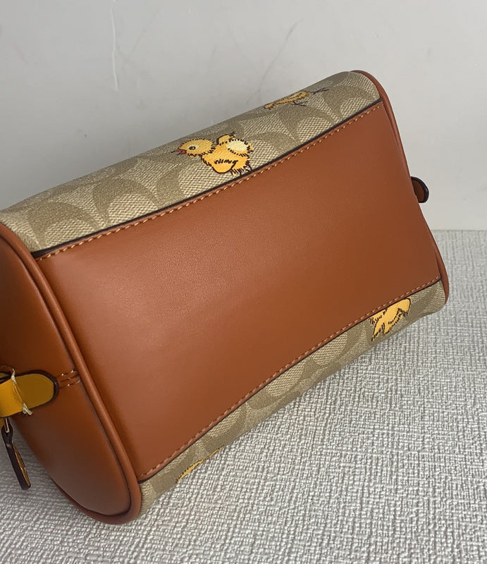 COZY - CAH Bags - 575