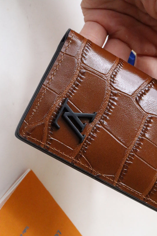 COZY - LOV Wallets - 490