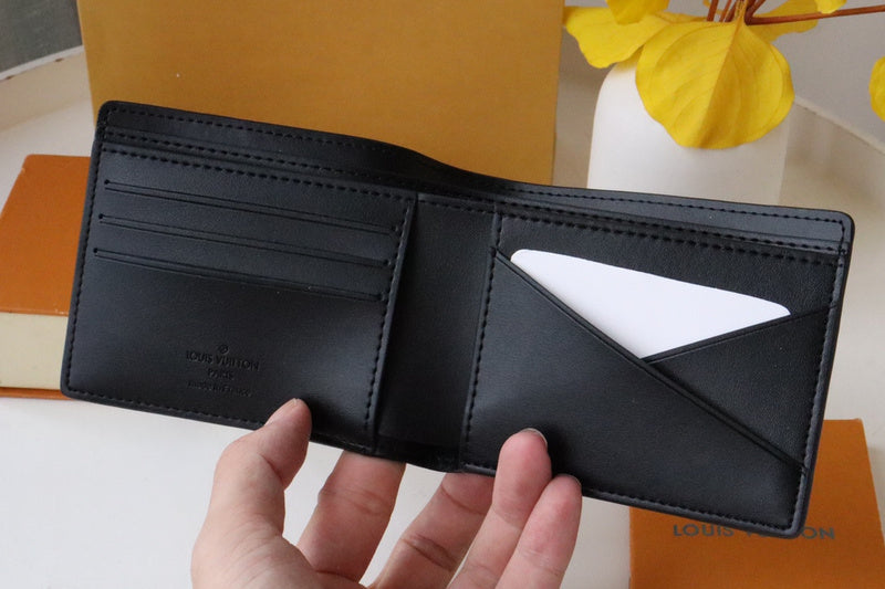 COZY - LOV Wallets - 499