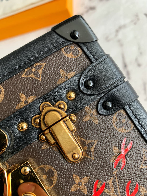 COZY - LV Bags - 4573