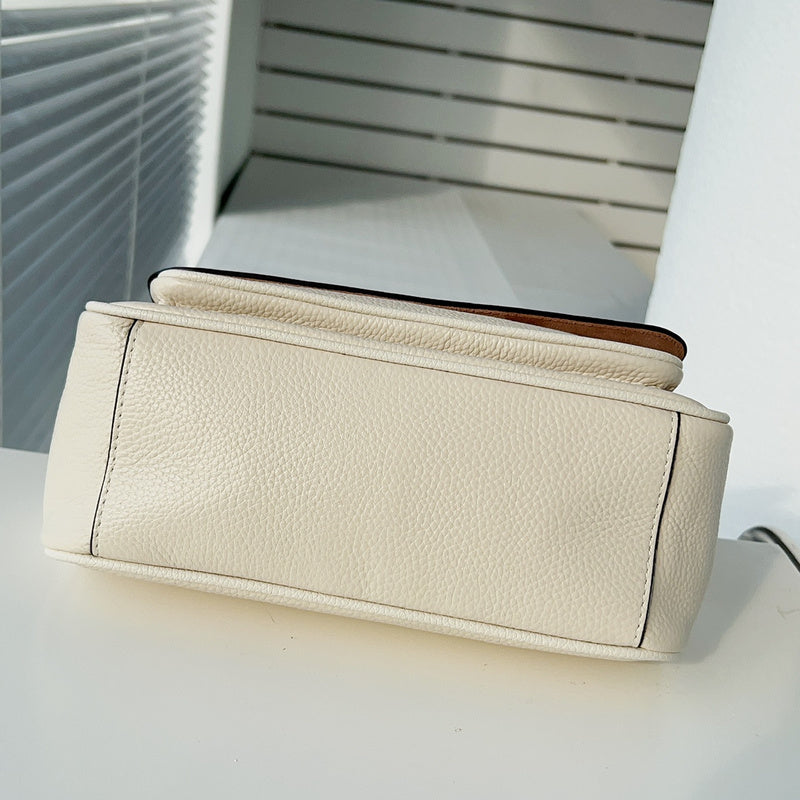 COZY - CAH Bags - 567