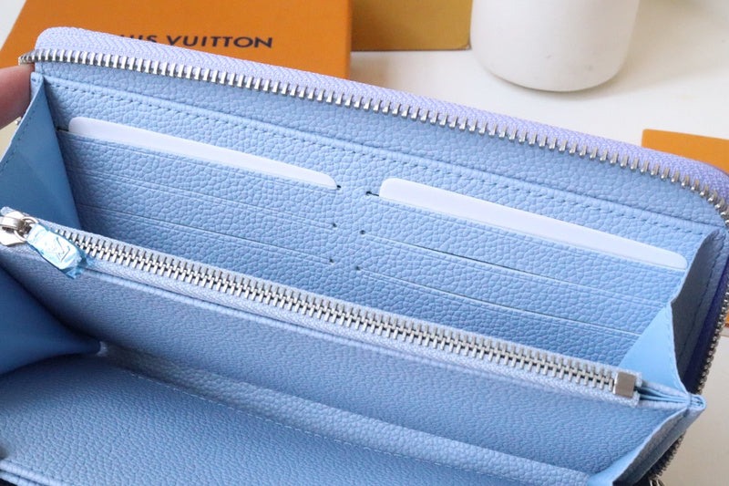 COZY - LOV Wallets - 502
